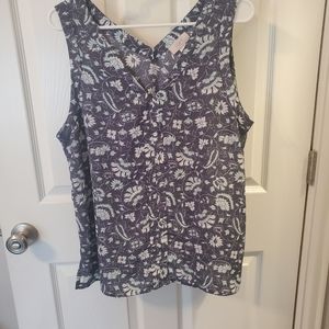 Sleeveless blouse